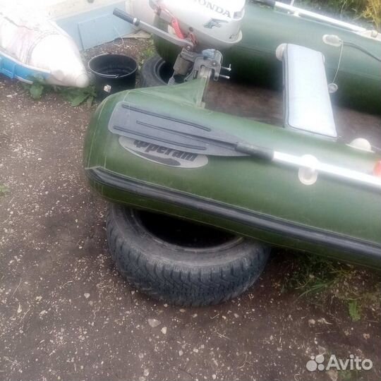 Лодка фрегат 300 с мотором