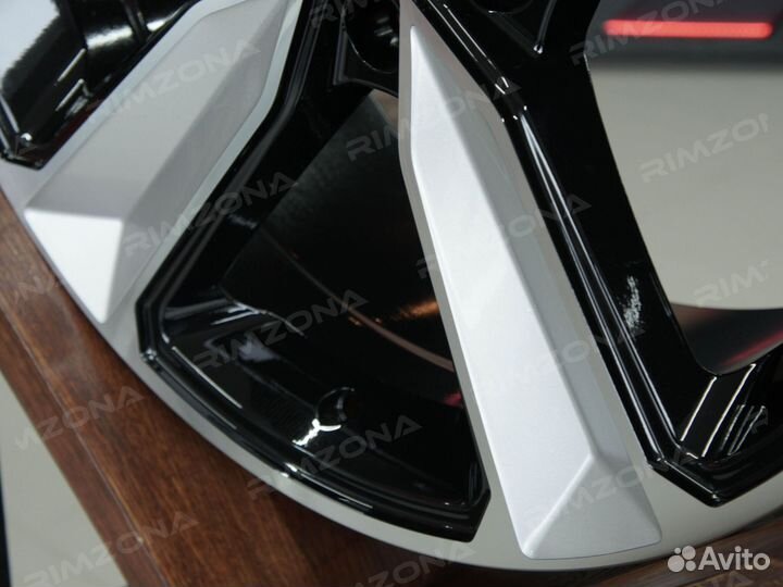 Литые диски RS5 R18 для Audi. Арт1482