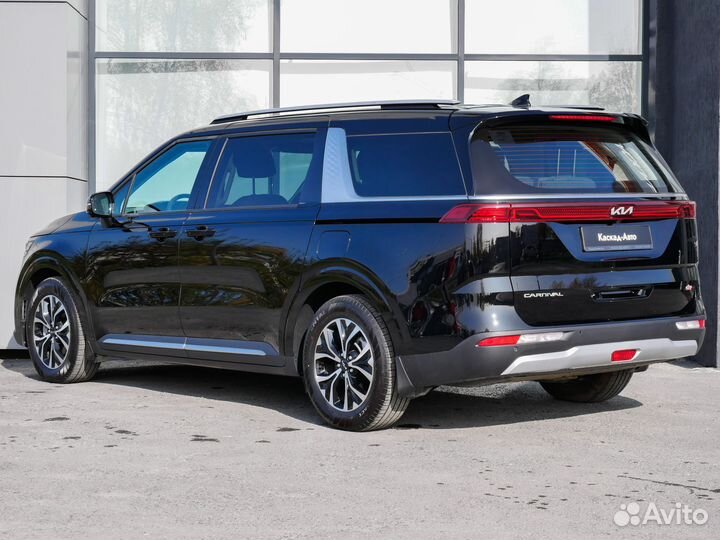 Kia Carnival 2.2 AT, 2023