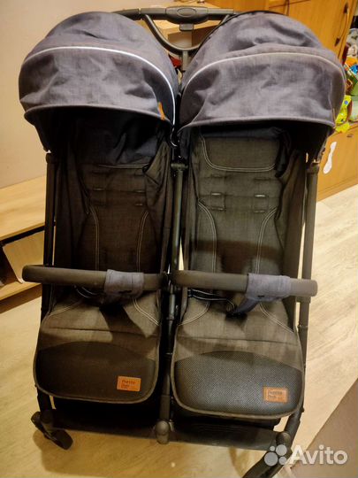 Коляска для двойни carrello Presto duo