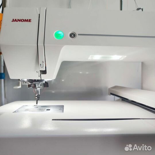 Вышивальная машина Janome memory craft 550E