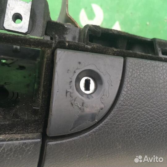 Бардачок Мерседес Бенз 211 Е класс