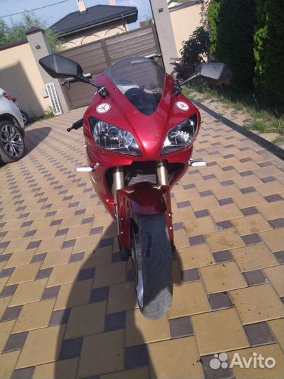 Yamaha r1 1998 года