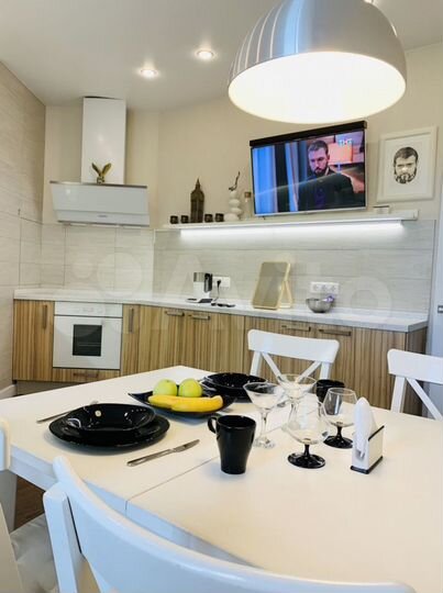 3-к. квартира, 90 м², 3/8 эт.