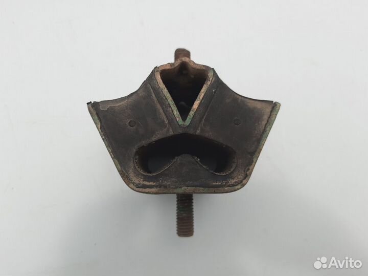 Подушка двигателя Audi 100 C4 1991-1994