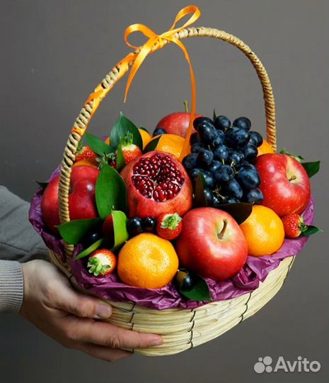 Подарочные корзины с фруктами