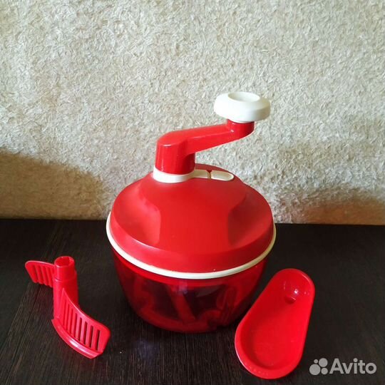 Измельчитель/комбайн от Шефа Tupperware