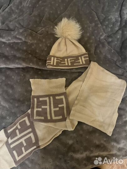 Шарф и шарка fendi