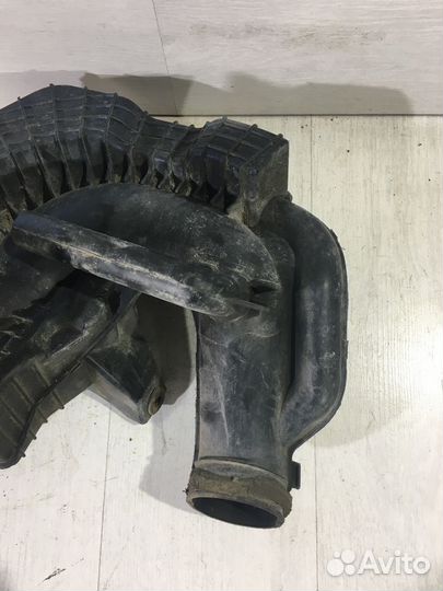 Резонатор воздушного фильтра mazda 3 BK 2.0 мт сед