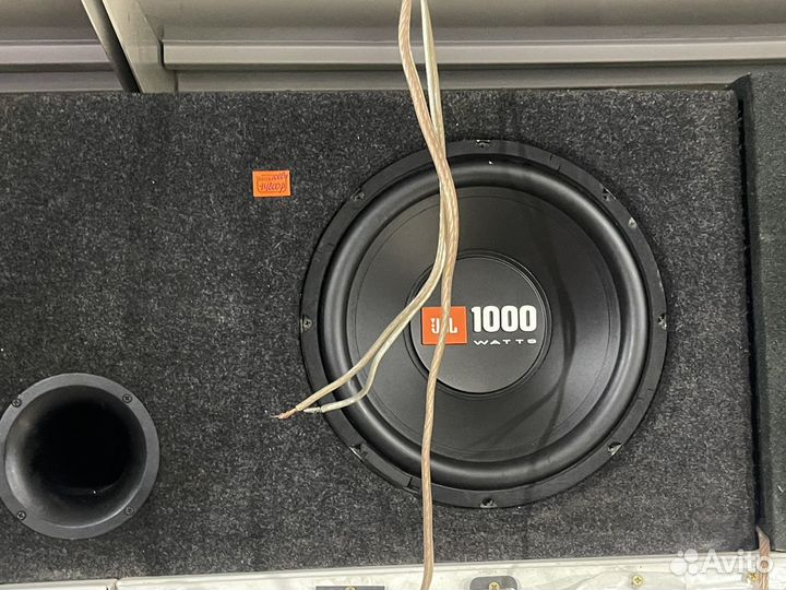 Сабвуфер JBL 12' 1000 ватт с усилителем