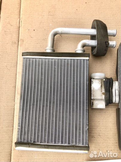 Mitsubishi Outlander 1 радиатор печки