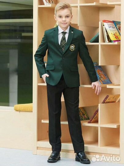 Новый школьный пиджак