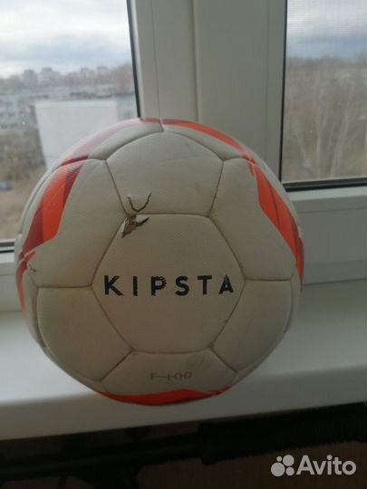 Футбольный мяч kipsta
