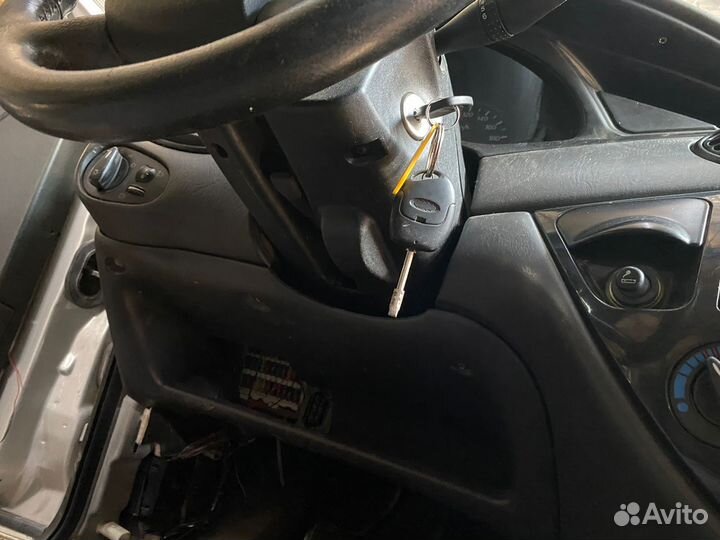 Подрулевой кожух Ford Focus 1