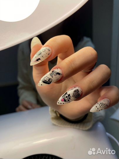 Маникюр.Наращивание ногтей.Педикюр