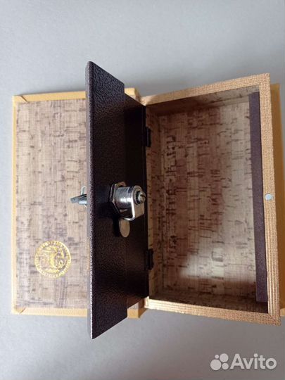 Книга тайник прикольный подарок для мужчины