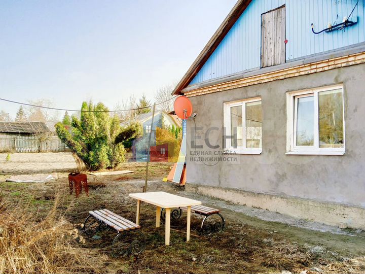 Таунхаус 44 м² на участке 10 сот.