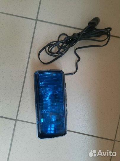 Маяк стробоскоп под лобовое стекло коде-3