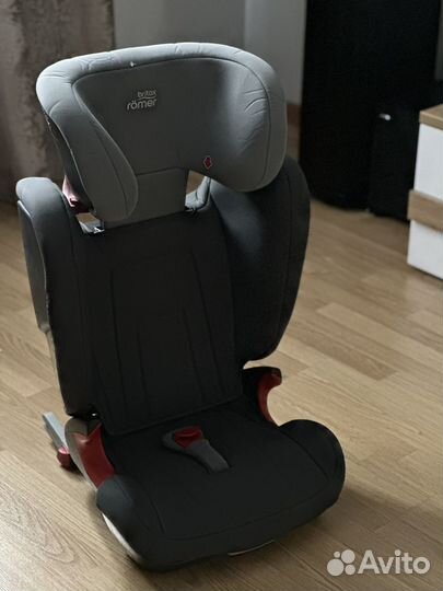Автокресло Britax Roemer Kidfix 2 R (15-36 кг)
