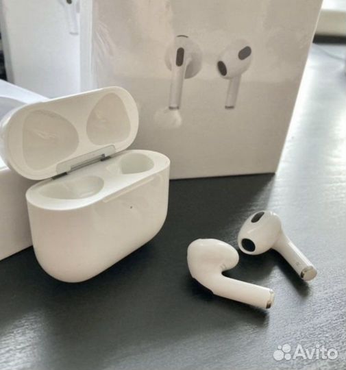 Новинка AirPods 3 (3-го поколения)