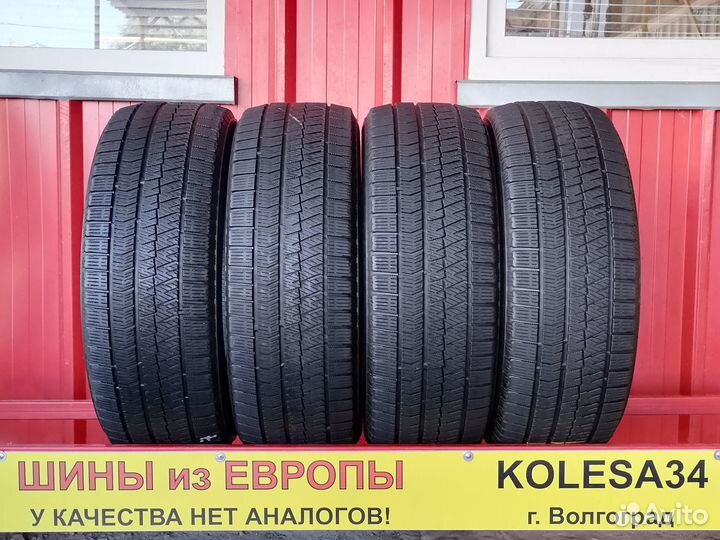 Bridgestone Blizzak VRX2 215/55 R17