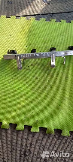 Рампа для форсунок Опель Омега А