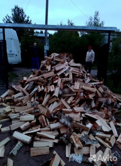 Дрова навалом Березовые в Выборге