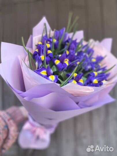Букет из 21 синего ириса