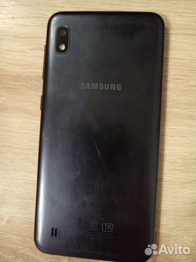 Samsung Galaxy A10, 2/32 ГБ