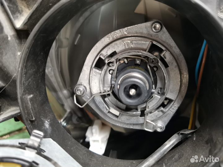 Фара nissan dualis