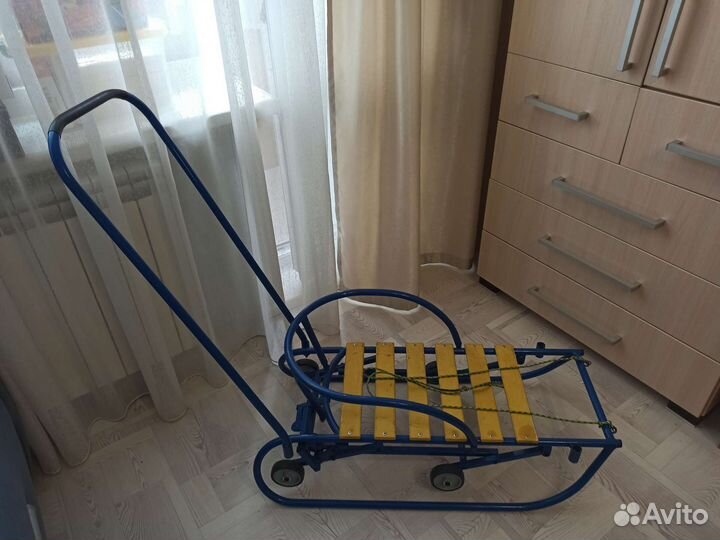 Детские санки с колесами