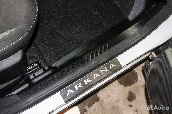 Накладки на ковролин Renault Arkana передние