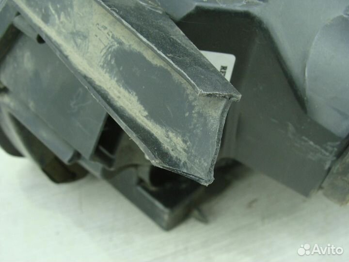 Фара правая Renault Duster