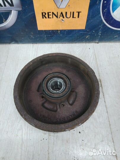 Тормозной барабан Nissan almera G15 Лев, Прав