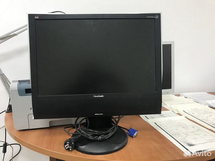 Монитор Viewsonic и LG