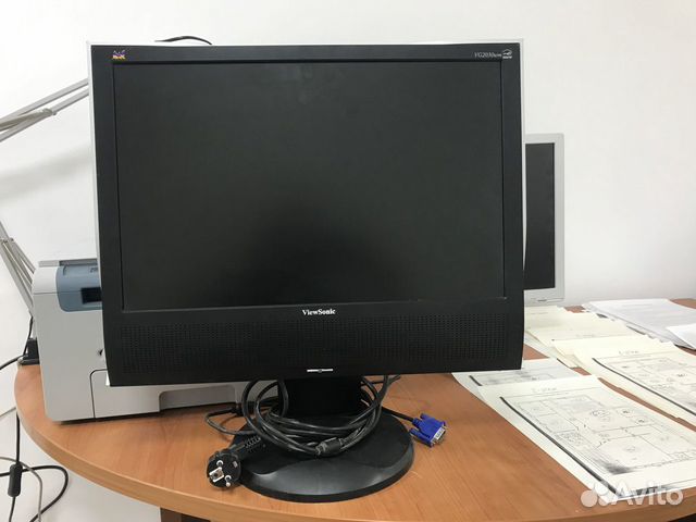 Монитор Viewsonic и LG