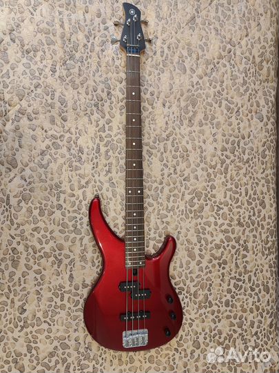 Бас гитара Yamaha trbx174