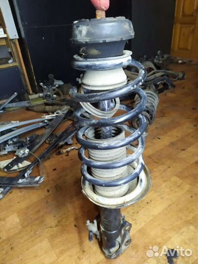 Стойки передние volkswagen bora