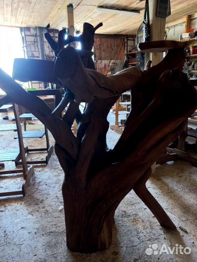 Деревянная подставка для цветов