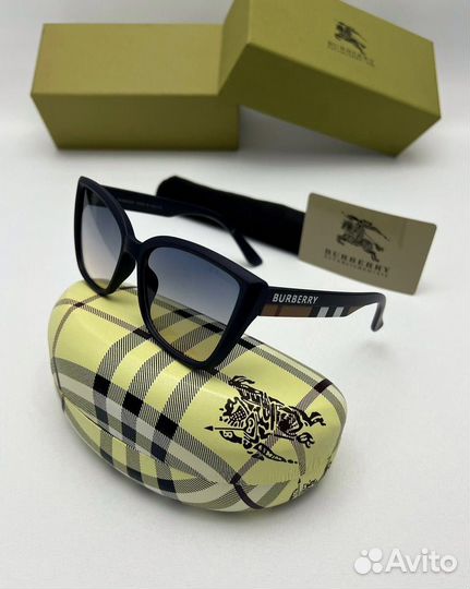 Солнцезащитные очки женские Burberry