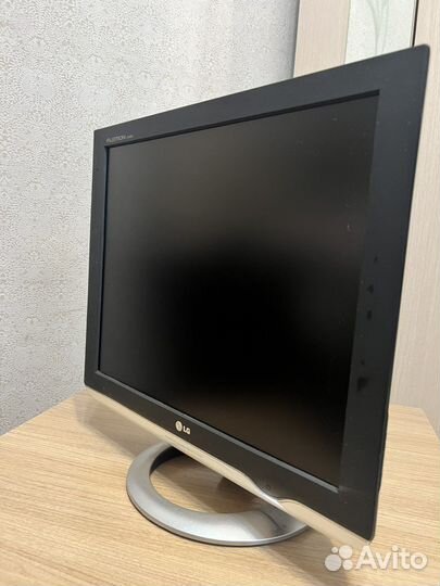 Монитор для компьютера LG
