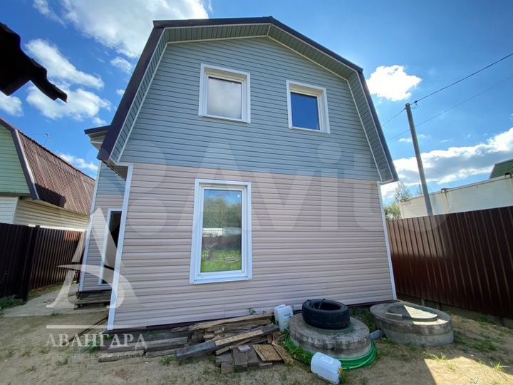 Дом 97,2 м² на участке 4 сот.