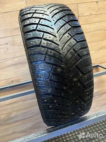 Michelin X-Ice North 4 235/45 R18