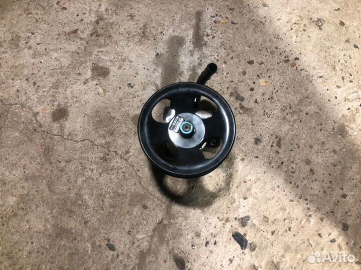 Насос гидроусилителя руля Киа Маджентис 1 2.5G6BV