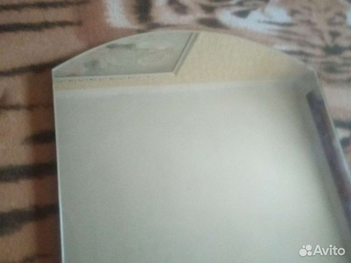 Зеркало настенное