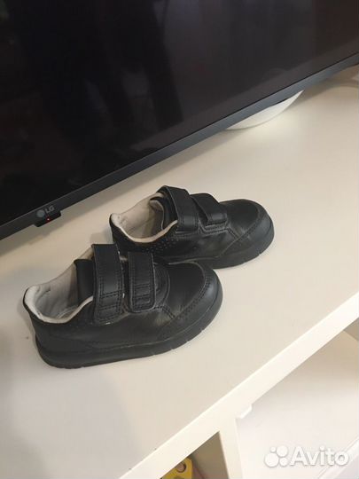 Кроссовки adidas