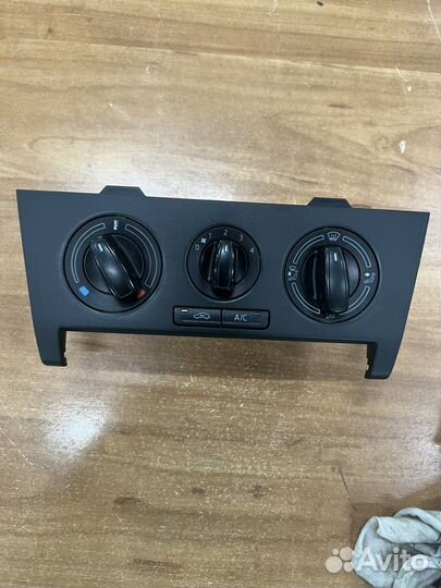 Блок кправления печкой, кондиционером шкода рапид