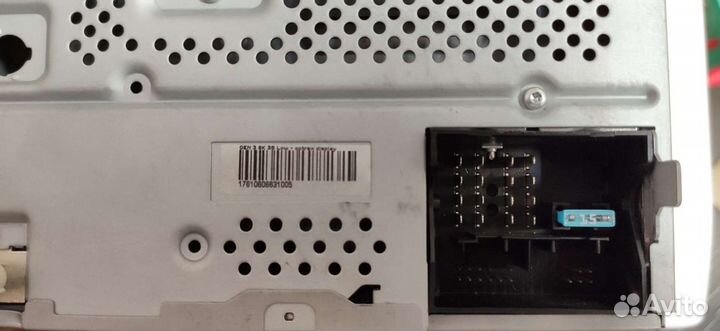 Магнитола Delphi swing