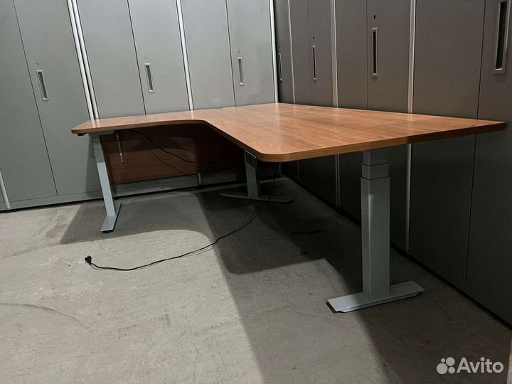 Стол регулируемый Ergostol Delta