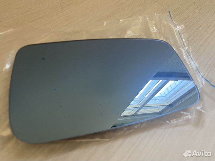 Зеркальный элемент audi 80 левый/ правый